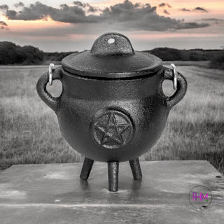 Pentacle Cast Iron Cauldron with Lid ✨🔮 - Cauldon