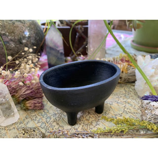 Spellcaster’s Oval Cast Iron Smudge Pot - Cauldon