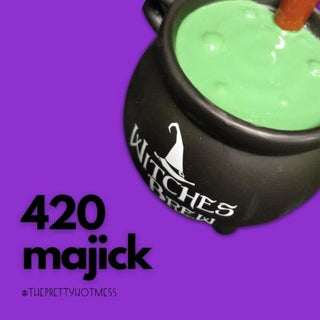 Witches Brew Cauldron Pipe - Done