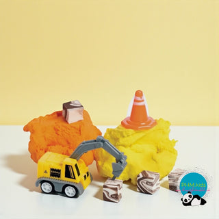 Sensory Mini Jars ✨🌈