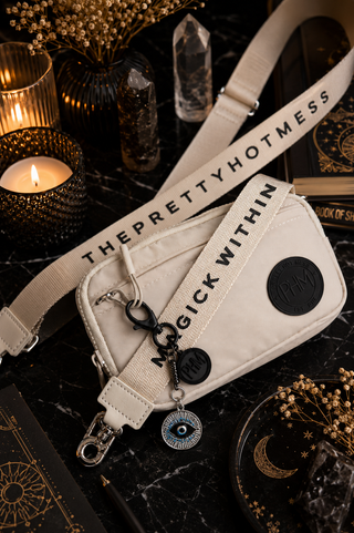 🖤 The Unbreakable Crossbody™