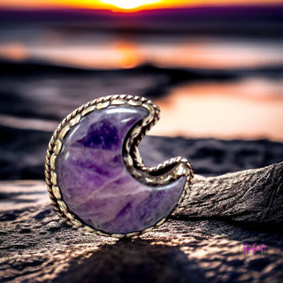 Karma’s Crystal Moon Sterling Silver Ring 🌙