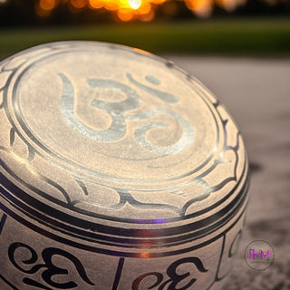 Buddha’s Kiss Hand-Etched Singing Bowl Set ✨