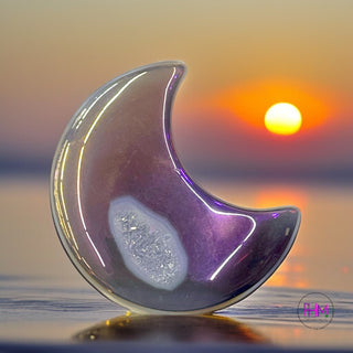 Enchanting Aura Druzy Agate Moon 🌙✨