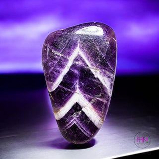 Dreamy Chevron Amethyst 💜