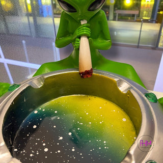 Alien Abduction Ashtray 👽🚀