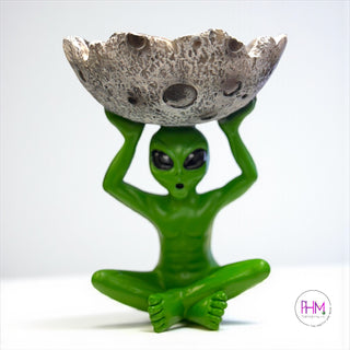 Lunar Abduction Ashtray 👽🌙