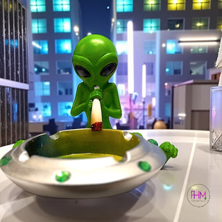 Alien Abduction Ashtray 👽🚀