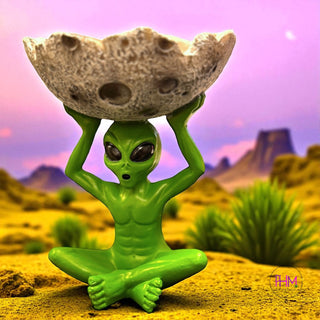 Lunar Abduction Ashtray 👽🌙
