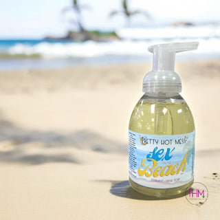 All Natural Foaming Hand Soap by The Pretty Hot Mess 🧼