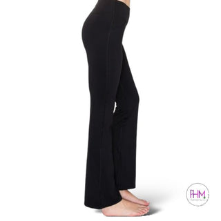 Betty Crossover Flare Leggings 🖤