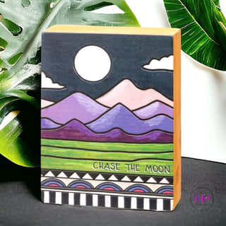 Chase The Moon Box Sign 🌙 - box sign