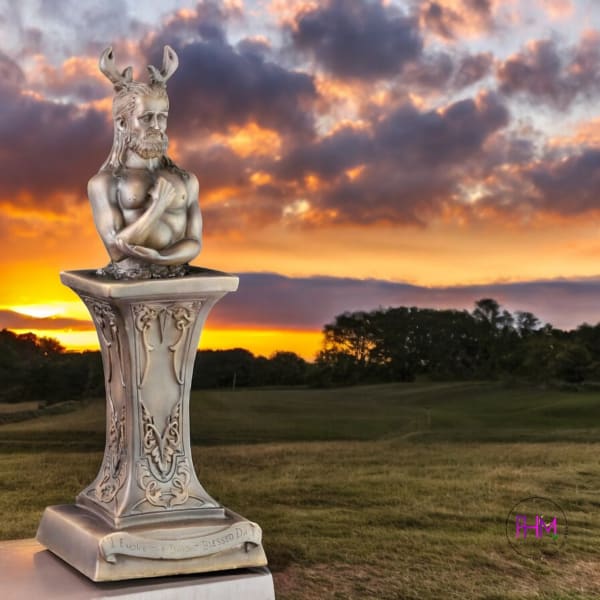 Divine Horned God Statue 🌿🦌