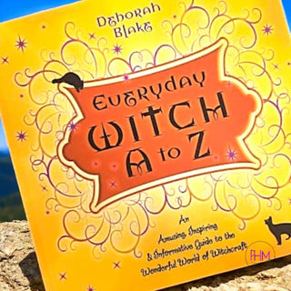 Everyday Witch A to Z 🌙 - Book