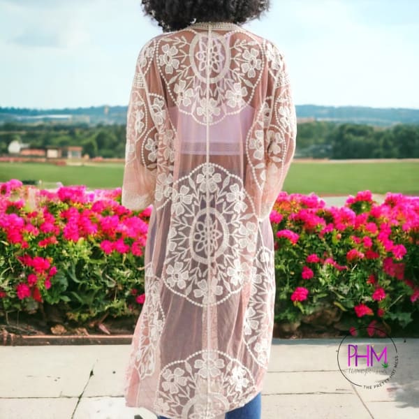 Free Spirit Lace Kimono 🖤 The Pretty Hot Mess
