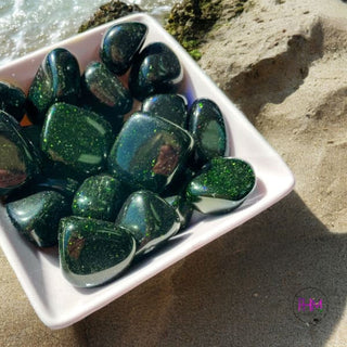 Green Goldstone Tumbled Stone 🔮