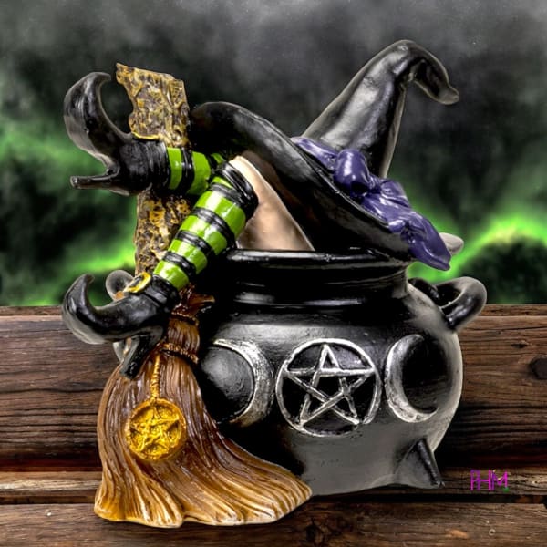 I’m a Hot Mess Witchy Cauldron ⭐️ - Done