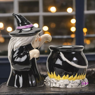Kitchen Witch Salt & Pepper Shaker 🧙‍♀️✨
