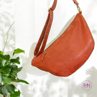 Mel Large Sling Crossbody Bag | Joy Susan 🖤