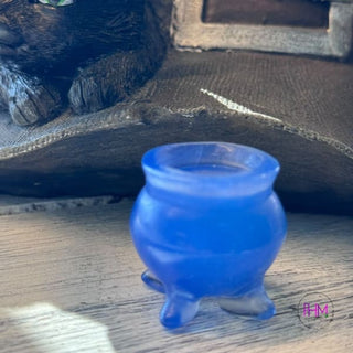 Mini Enchanted Crystal Witch Cauldron 🔮🌙 - Blue Aventurine