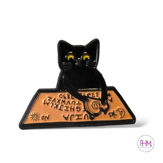 Ouija Cat | Enamel Pin 🎱