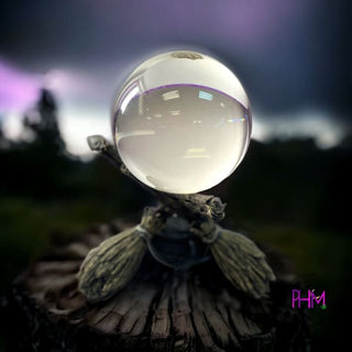 Witches Majick Broom Gazing Ball 🔮 - Crystals