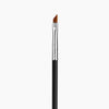 E06 WINGED LINER BRUSH - Done